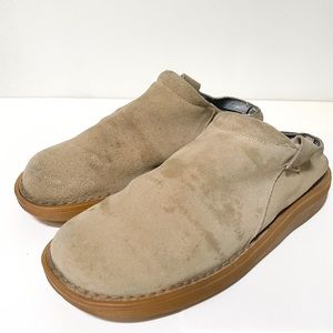 Vintage 90s/Y2K Made in England Dr. Martens Tan Slip On Shoes